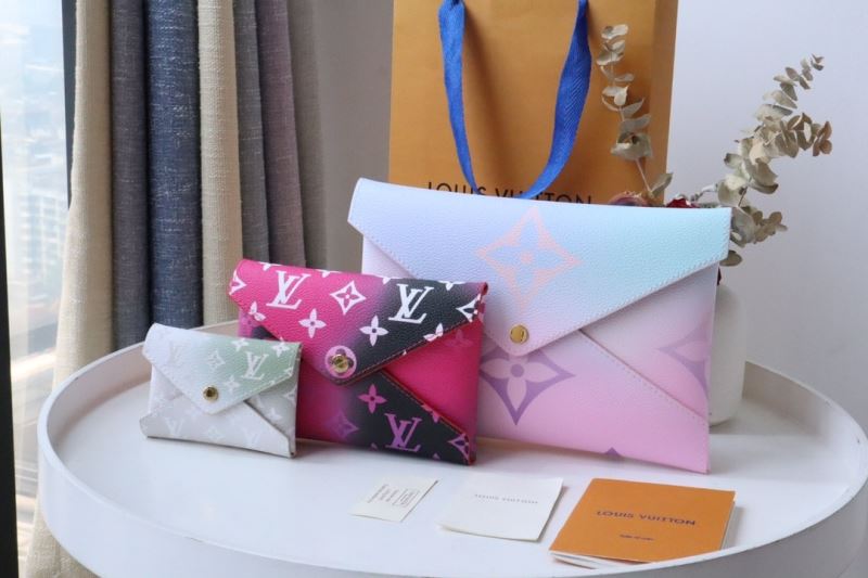 Louis Vuitton Clutch Bags